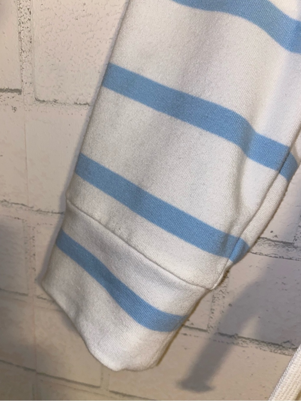 Southern Tide Country Club Prep $88 Stripes Crop Coastal Hoodie Medium NWOT - Picture 6 of 10